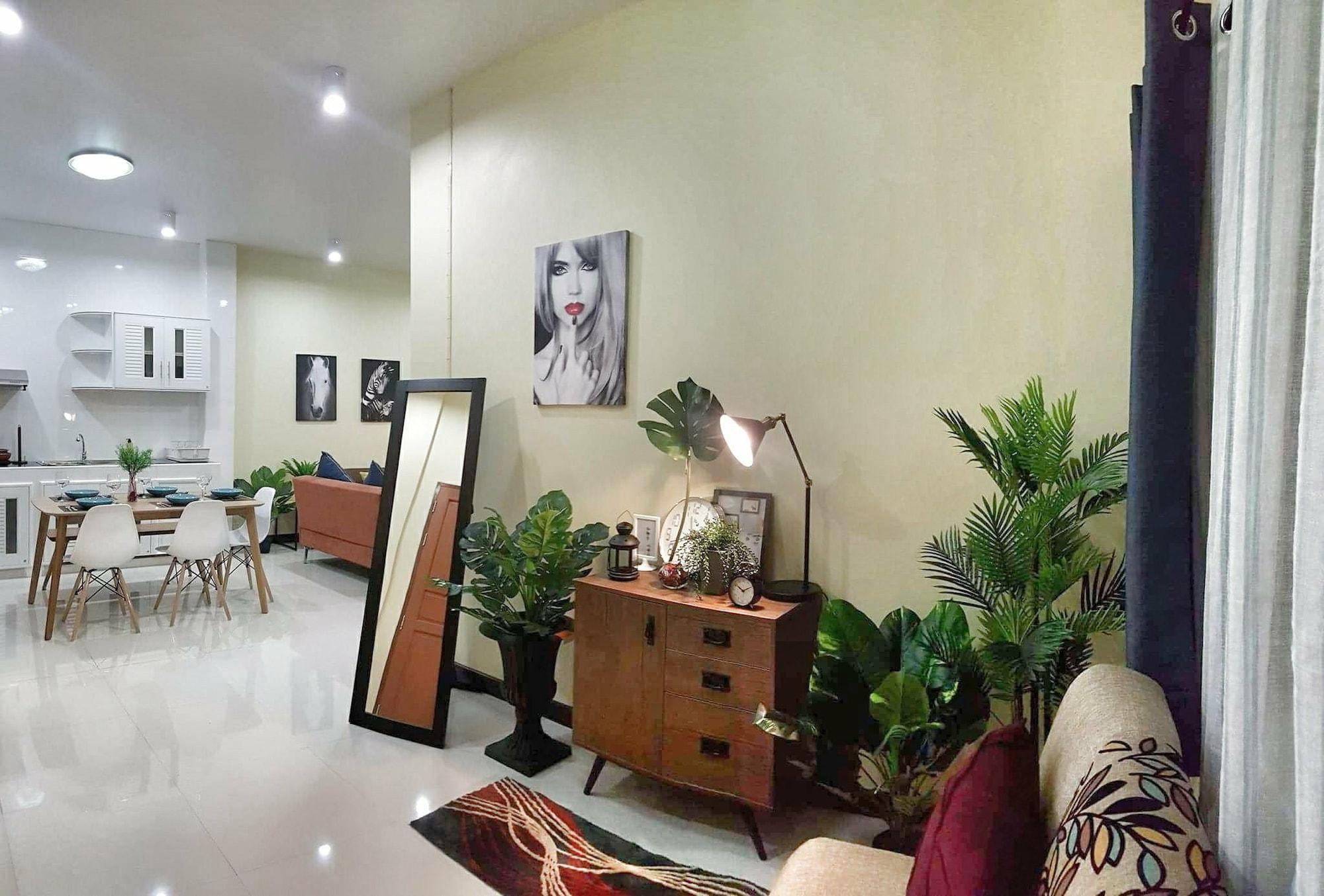 Post@Phrasing Private House Hotell Chiang Mai Exteriör bild